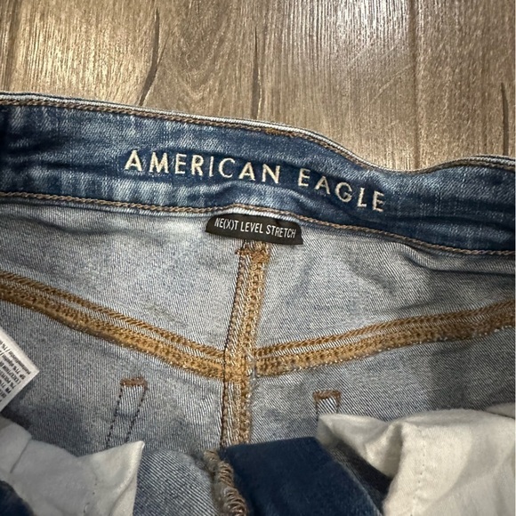 American Eagle Denim Jean Shorts Women's Next Level Stretch Hi Rise Shorty Sz 6 - Picture 4 of 14